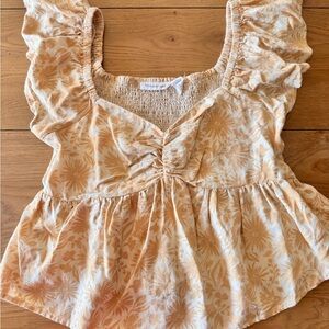 Chic Floral Ruffle Blouse